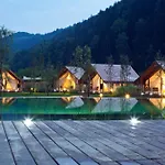 Herbal Glamping *